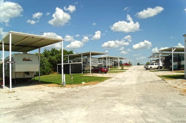 Covered RV Sites in Poolville, TX